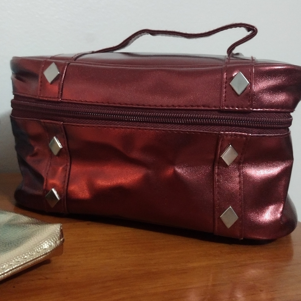 Cosmetics Bag Bundle - Picture 3 of 14